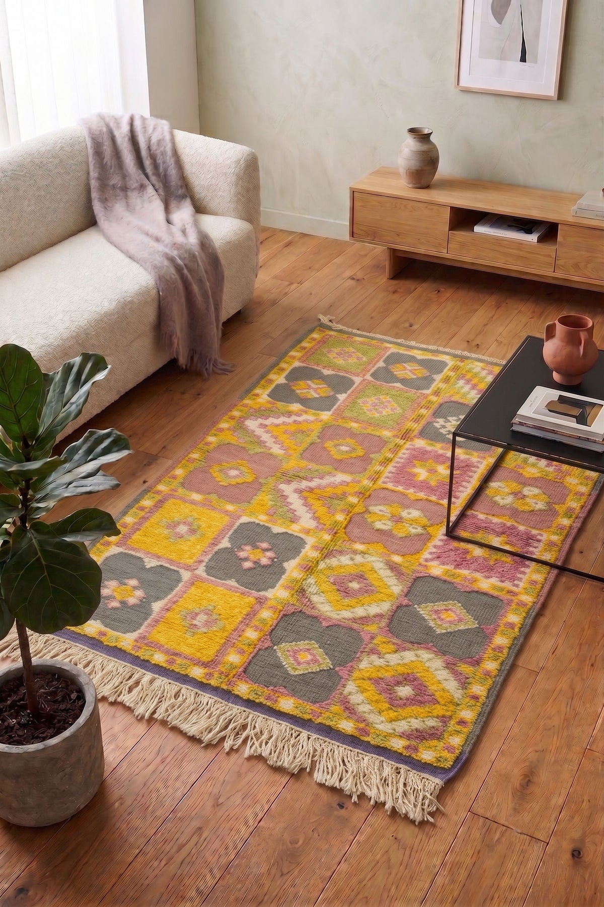 Moroccan Berber Wool Rug – Handwoven & Hand-Knotted, 160 x 104 cm / 5.3 x 3.4 ft