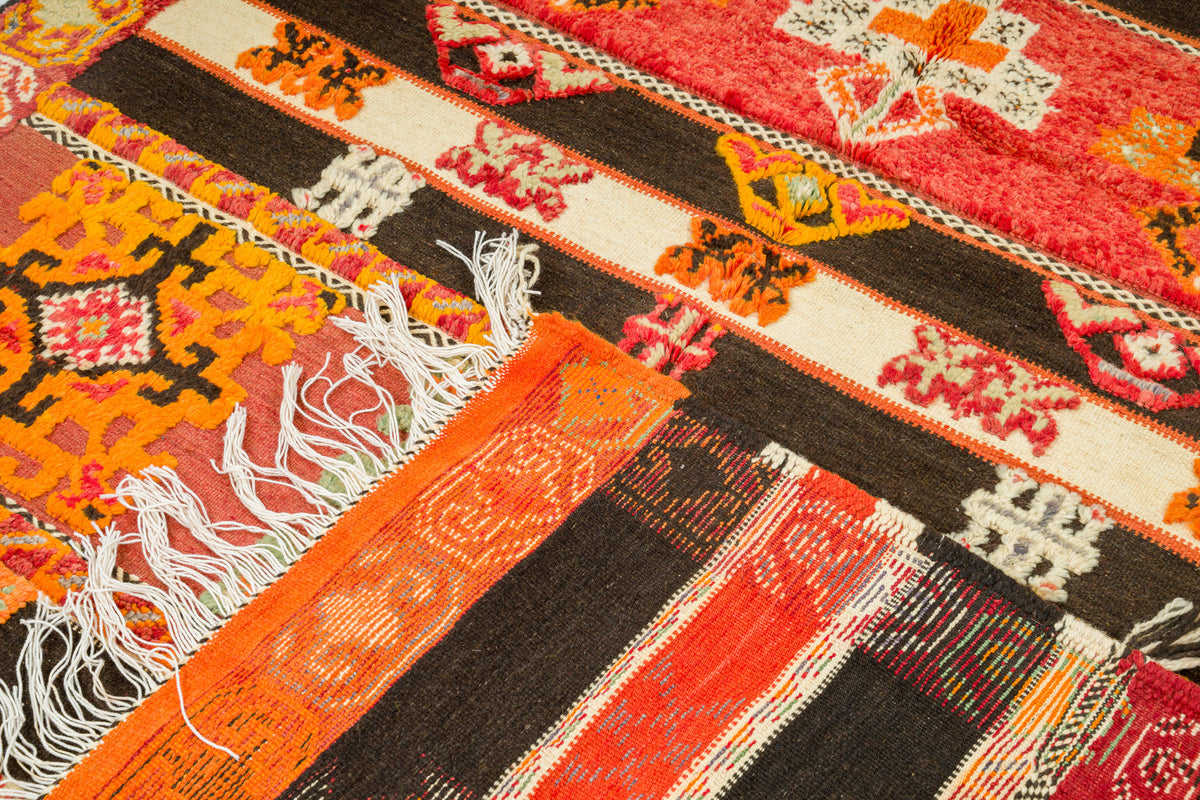 Moroccan Berber Wool Rug – Handwoven & Hand-Knotted Glaoui, 267 x 148 cm / 8.8 x 4.9 ft