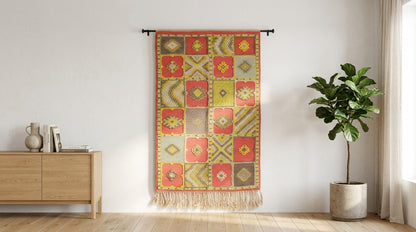 Moroccan Berber Wool Rug – Handwoven & Hand-Knotted, 165 x 106 cm / 5.4 x 3.5 ft