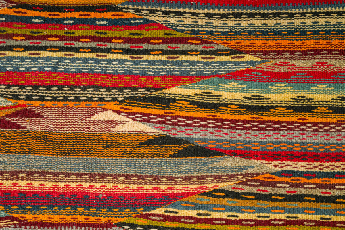 Moroccan Berber Wool Rug – Handwoven Reversible Taznakht Kilim, 246 x 156 cm / 8.1 x 5.1 ft