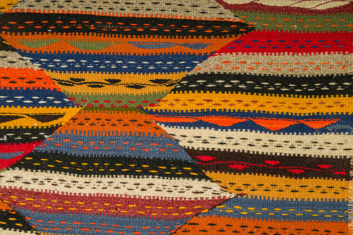 Moroccan Berber Wool Rug – Handwoven Reversible Taznakht Kilim, 256 x 154 cm / 8.4 x 5.1 ft