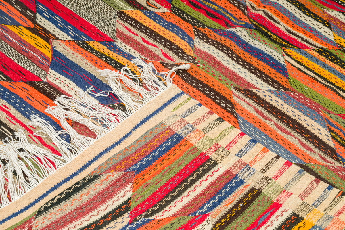 Moroccan Berber Wool Rug – Handwoven Reversible Taznakht Kilim, 256 x 154 cm / 8.4 x 5.1 ft