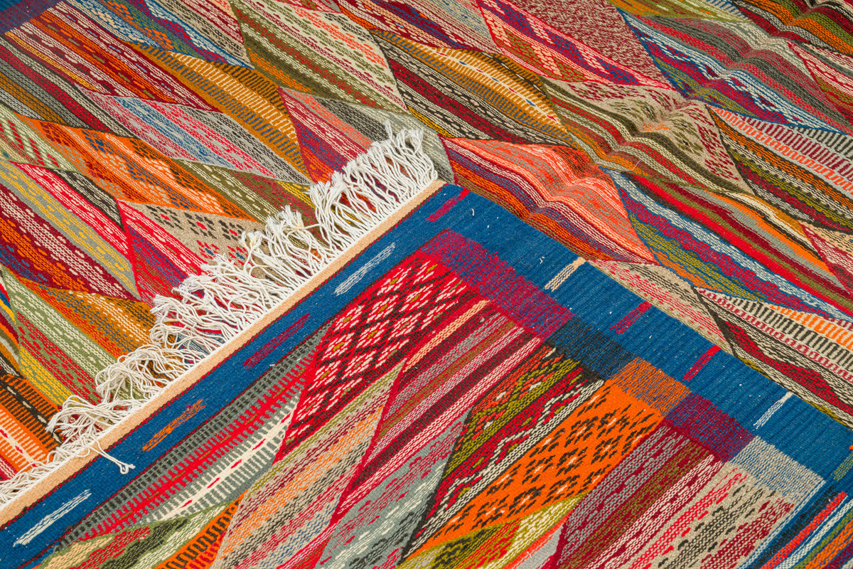 Moroccan Berber Wool Rug – Handwoven Reversible Taznakht Kilim, 251 x 162 cm / 8.2 x 5.3 ft
