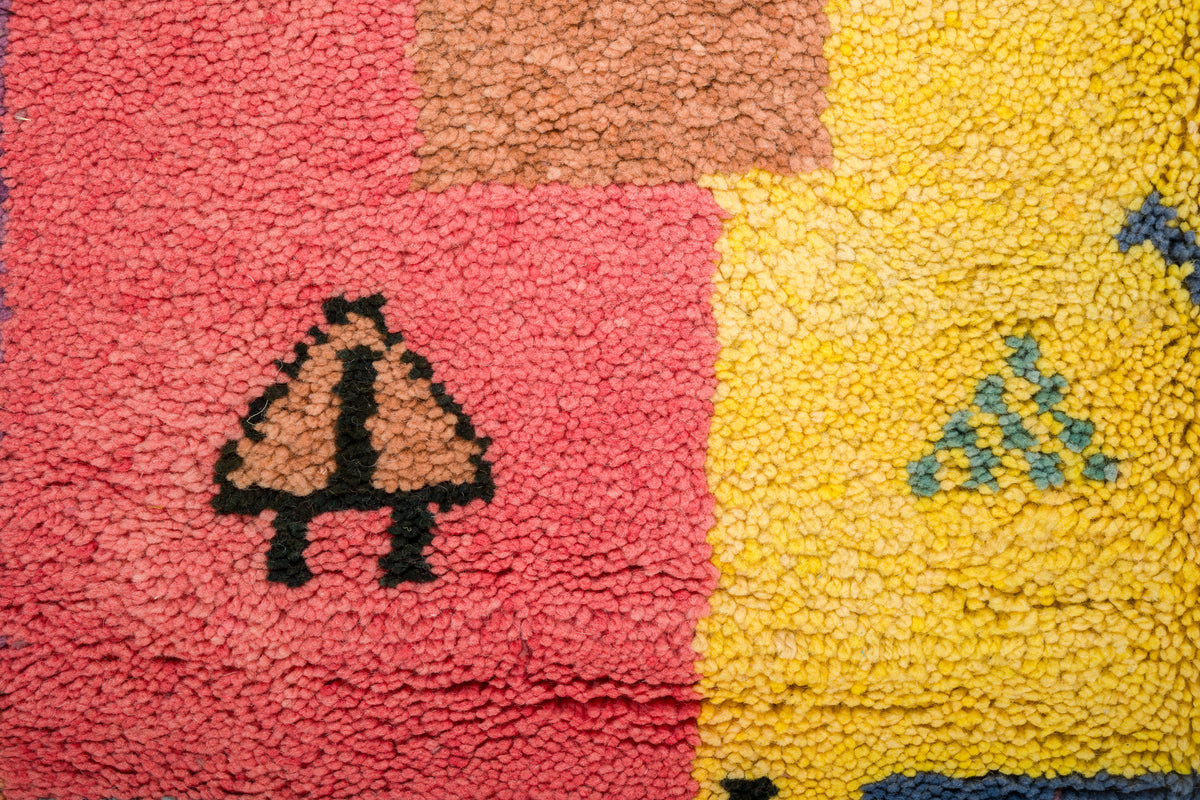 Moroccan Berber Wool Rug – Hand-Knotted Abstract, 203 x 152 cm / 6.7 x 5 ft