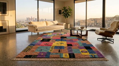 Moroccan Berber Wool Rug – Hand-Knotted Abstract, 203 x 152 cm / 6.7 x 5 ft