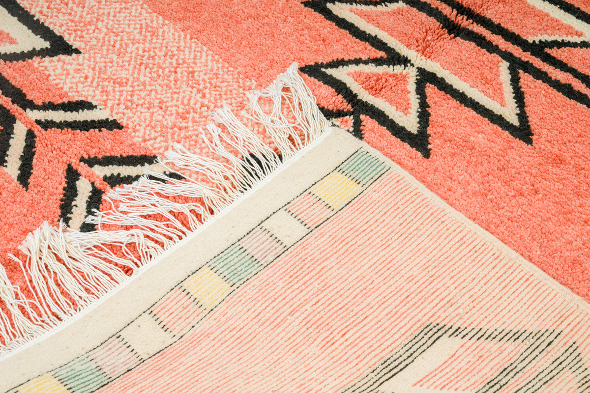 Moroccan Berber Wool Rug – Hand-Knotted Geometric, 208 x 153 cm / 6.8 x 5 ft
