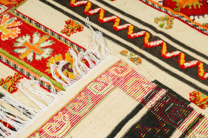 Moroccan Berber Wool Rug – Handwoven & Hand-Knotted Glaoui, 242 x 143 cm / 7.9 x 4.7 ft