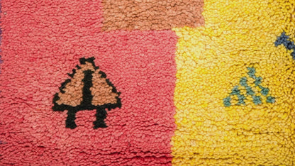 Moroccan Berber Wool Rug – Hand-Knotted Abstract, 203 x 152 cm / 6.7 x 5 ft