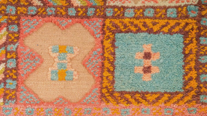 Moroccan Berber Wool Rug – Handwoven & Hand-Knotted, 210 x 155 cm / 6.9 x 5.1 ft